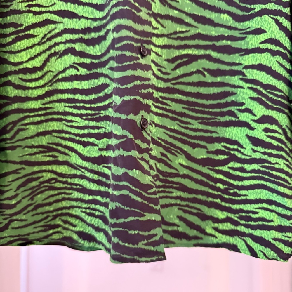 KENZO x H&M Green Tiger Print Silk Ruffle Collar Long Sleeve Button Up Blouse 2 - Picture 9 of 16